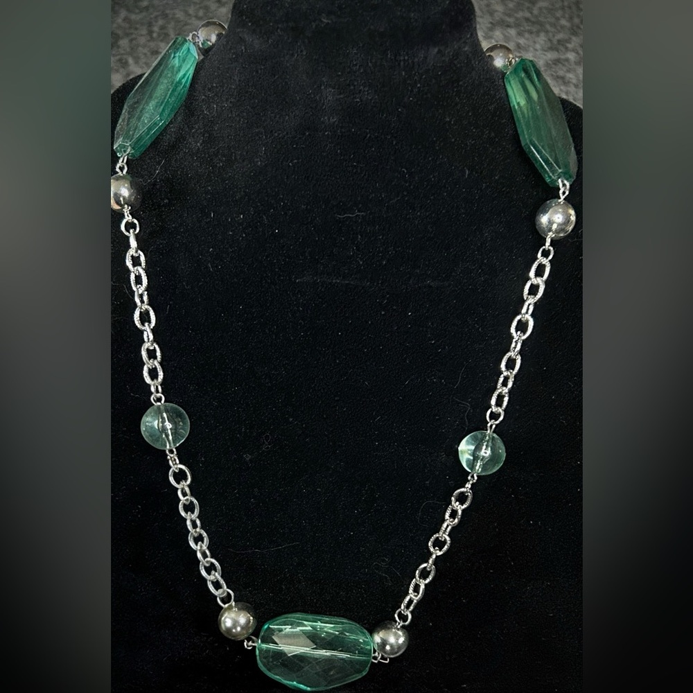 Paparazzi Green and Silver Chain Necklace